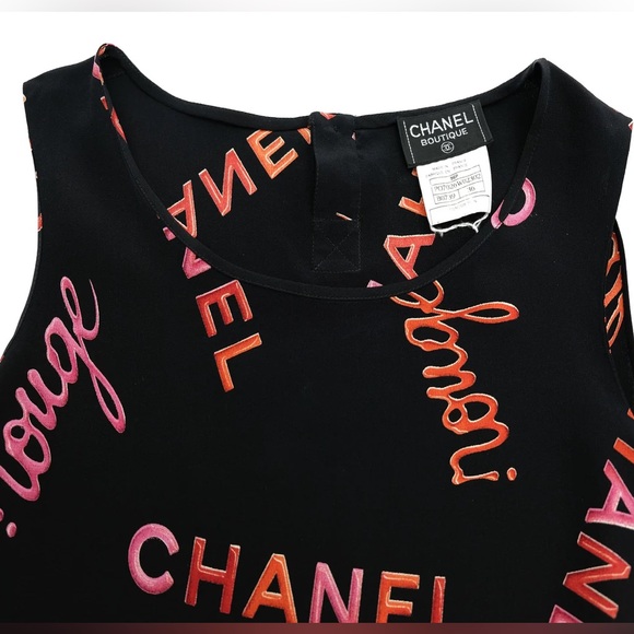 CHANEL 96P Barbie Rouge Silk Tank Shirt Blouse Coco Button 36 XS S 4-6 Runway - Picture 3 of 13